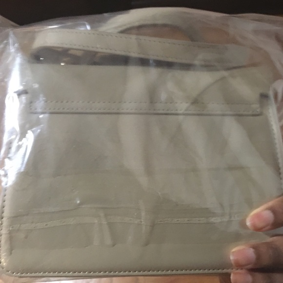 Pixie Market leather Vanilla Box Bag - Never Used - Picture 4 of 8